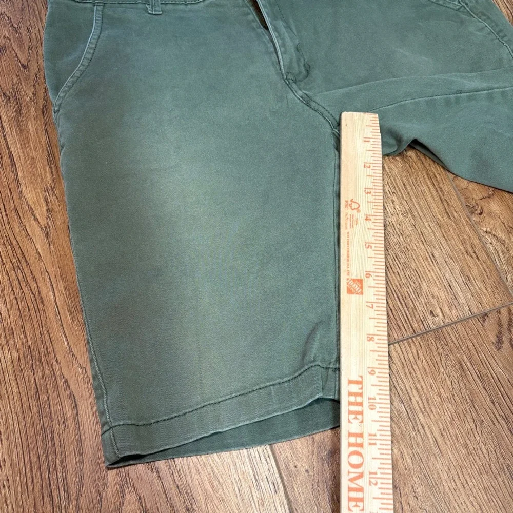 Aeropostale Mens Olive‎ Green Chino Shorts Size 32 Stretch Flat Front Casual